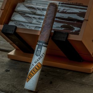 Black Market Esteli Diamond